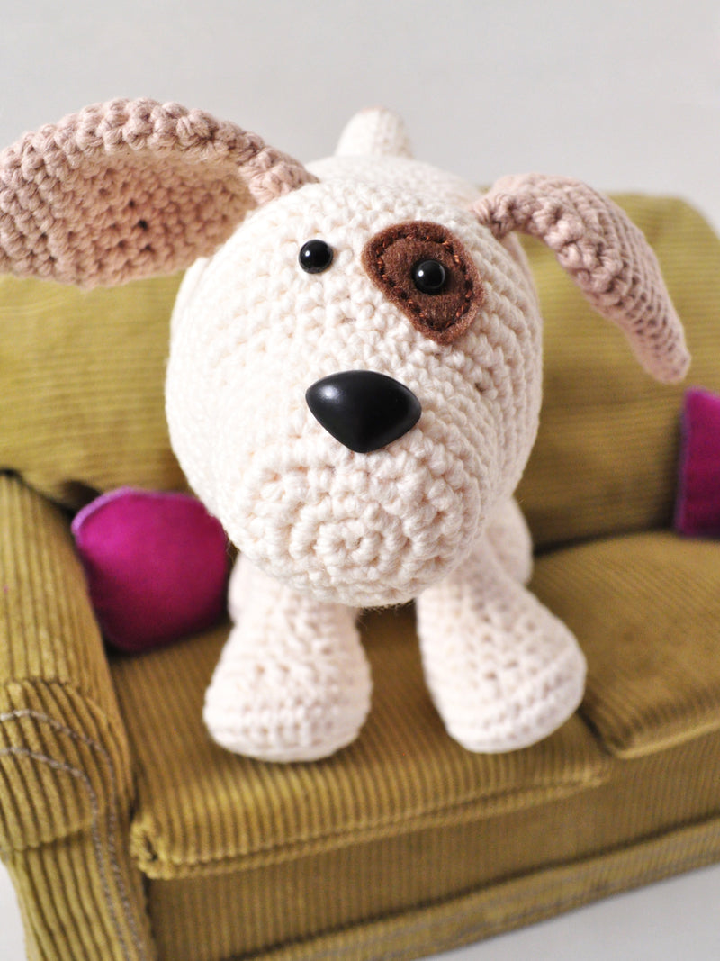 Amigurumi dog pattern from Happy-Gurumi crochet book