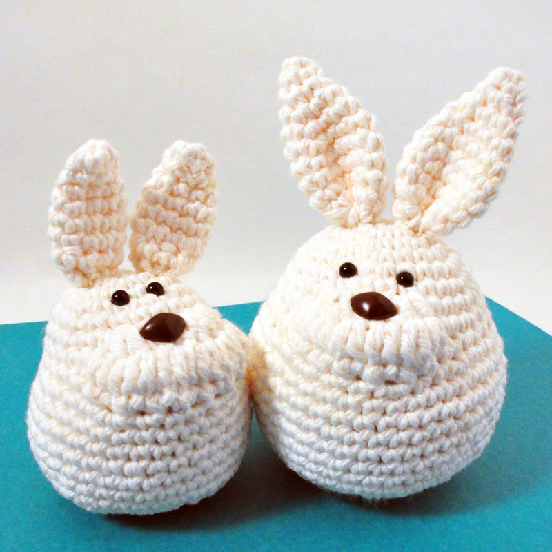 Free mom and baby bunny crochet pattern by The Pudgy Rabbit
