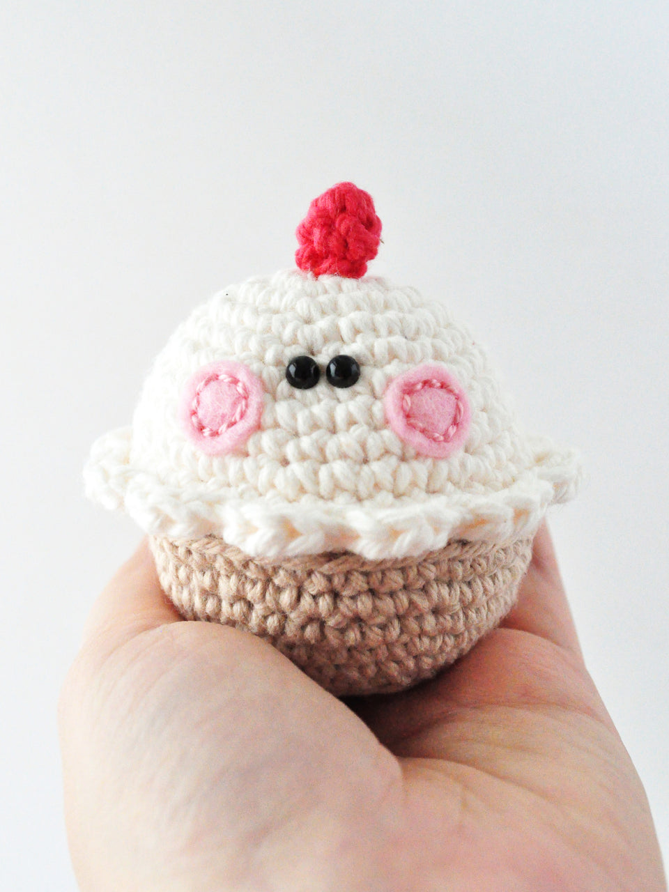 cupcake crochet pattern