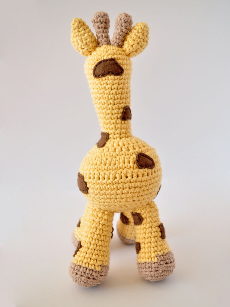 giraffe amigurumi pattern with step by step photos