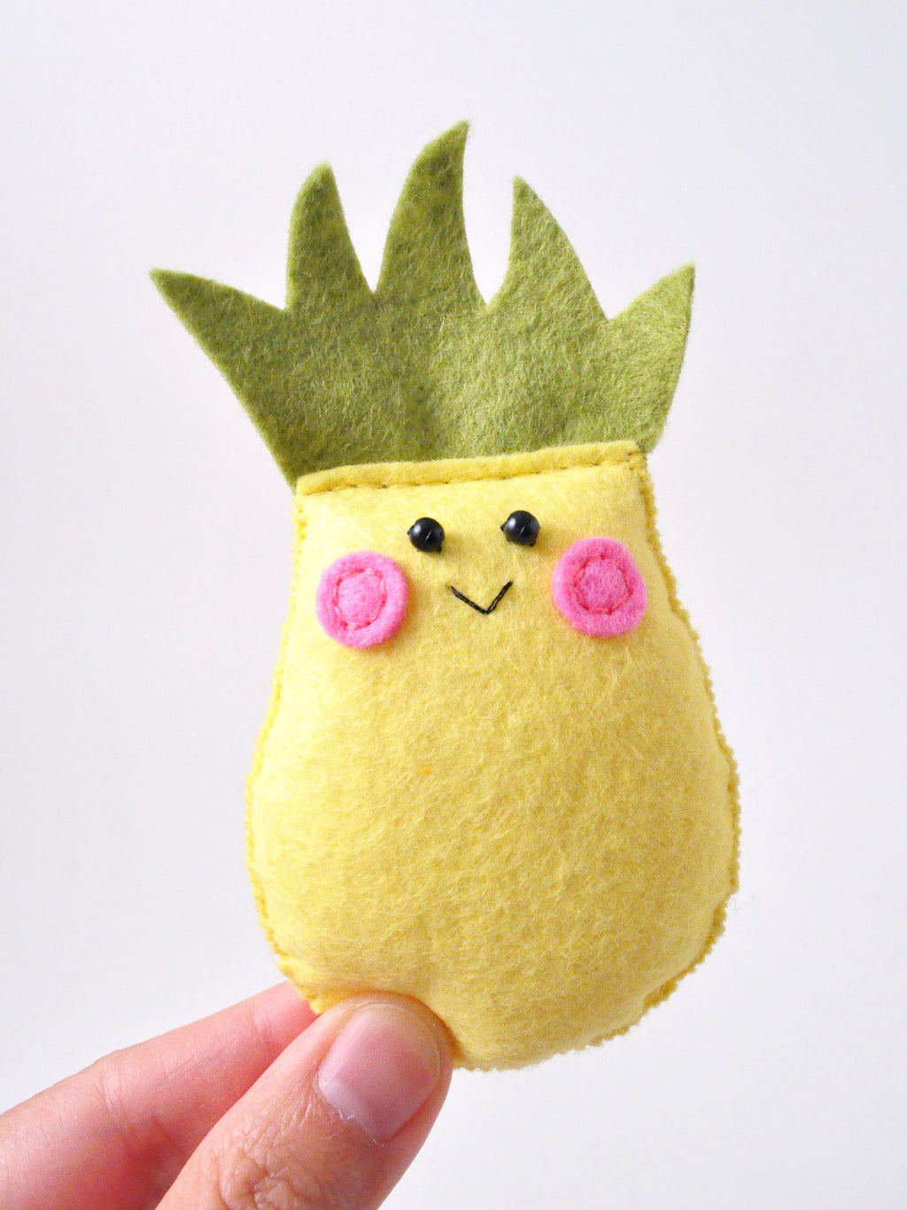 pineapple DIY sewing kit